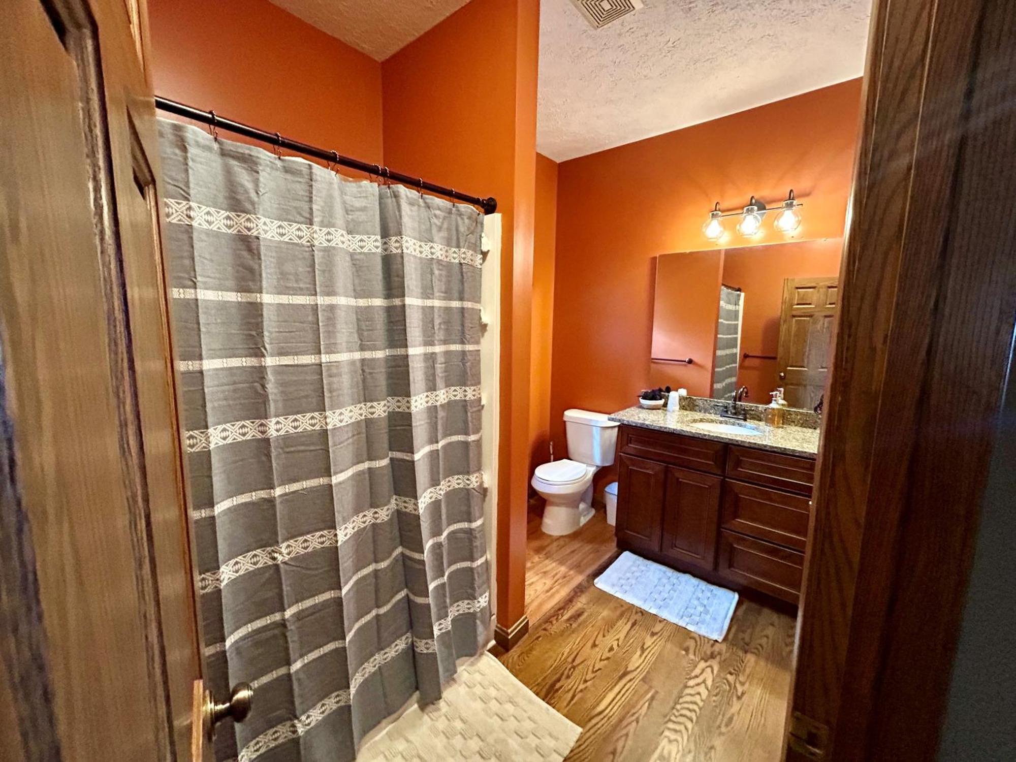 Warner-Concord Farms Bed & Breakfast Geneva Room photo