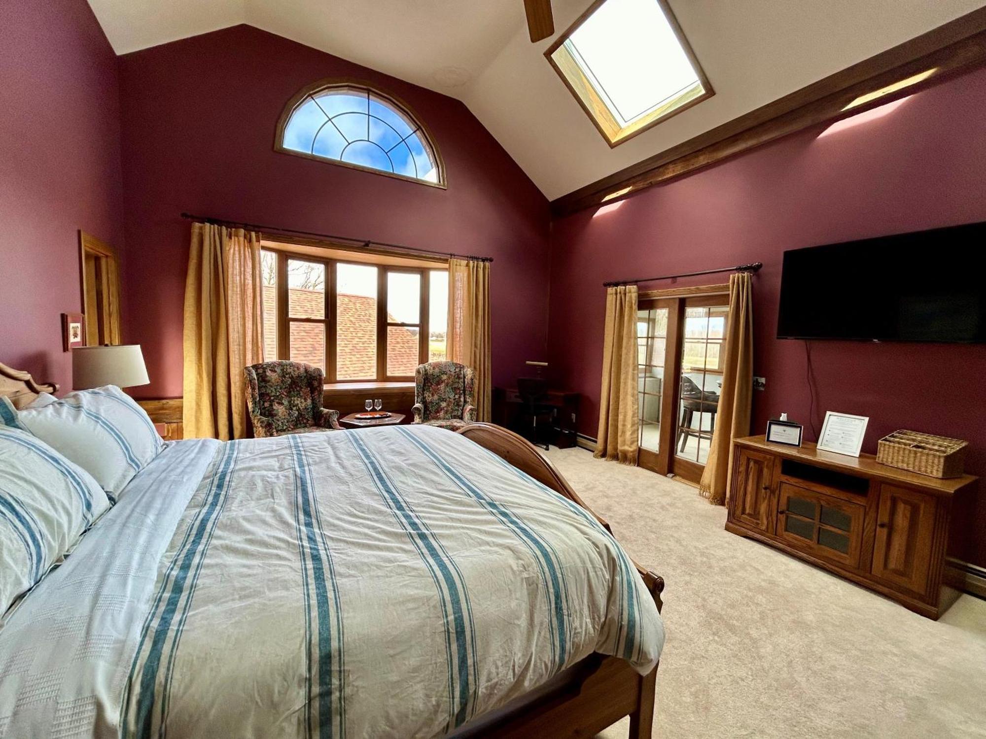 Warner-Concord Farms Bed & Breakfast Geneva Exterior photo